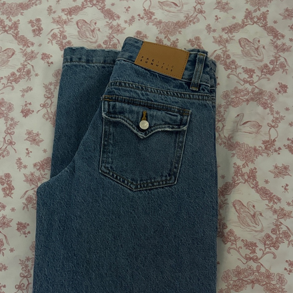 PacSun Relaxed Fit Jeans in Classic Blue